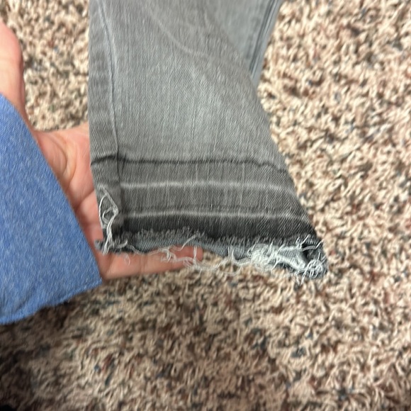 Super cute gray Dex jeans - Picture 2 of 5